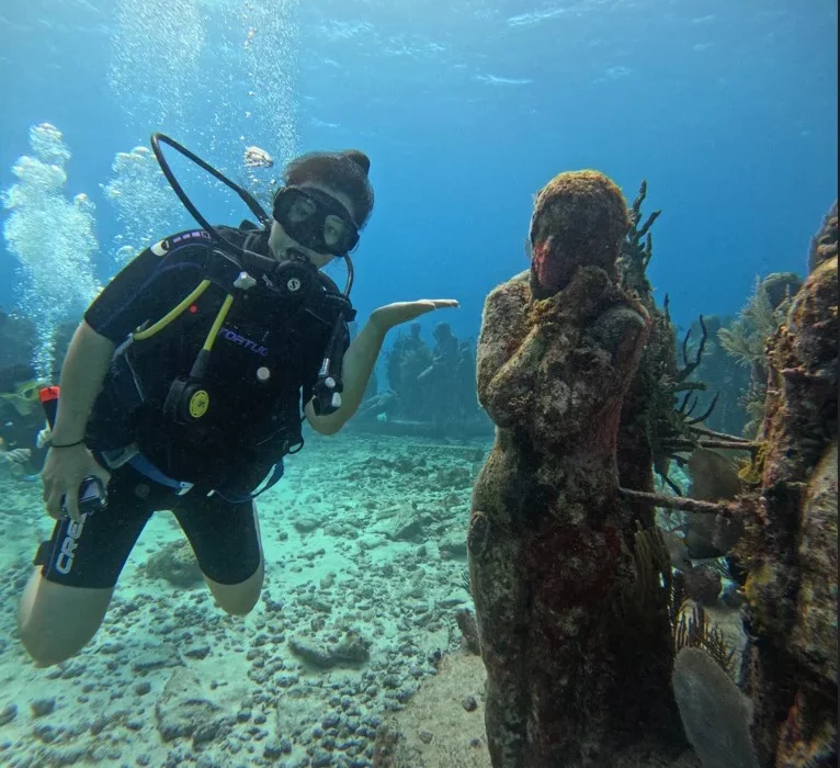 scuba diving in cancun