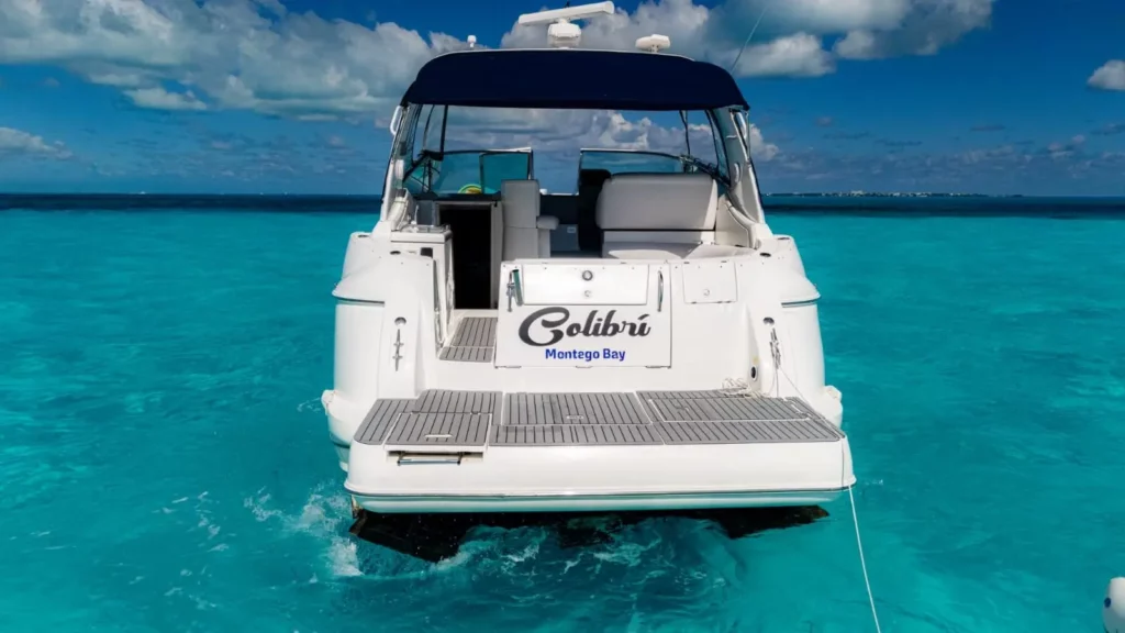 cancun boat
